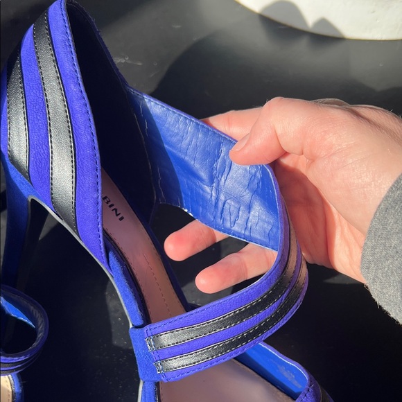 Gianni Bini Vibrant Blue and Black Heels - Picture 13 of 15